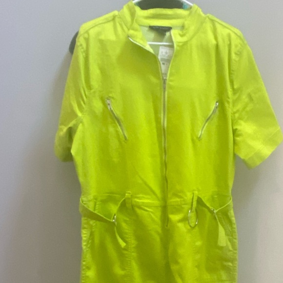 NWT- ASHLEY STEWART PLUS SIZE(18W) LIME GREEN UTILITY JUMPSUIT. - Picture 4 of 7